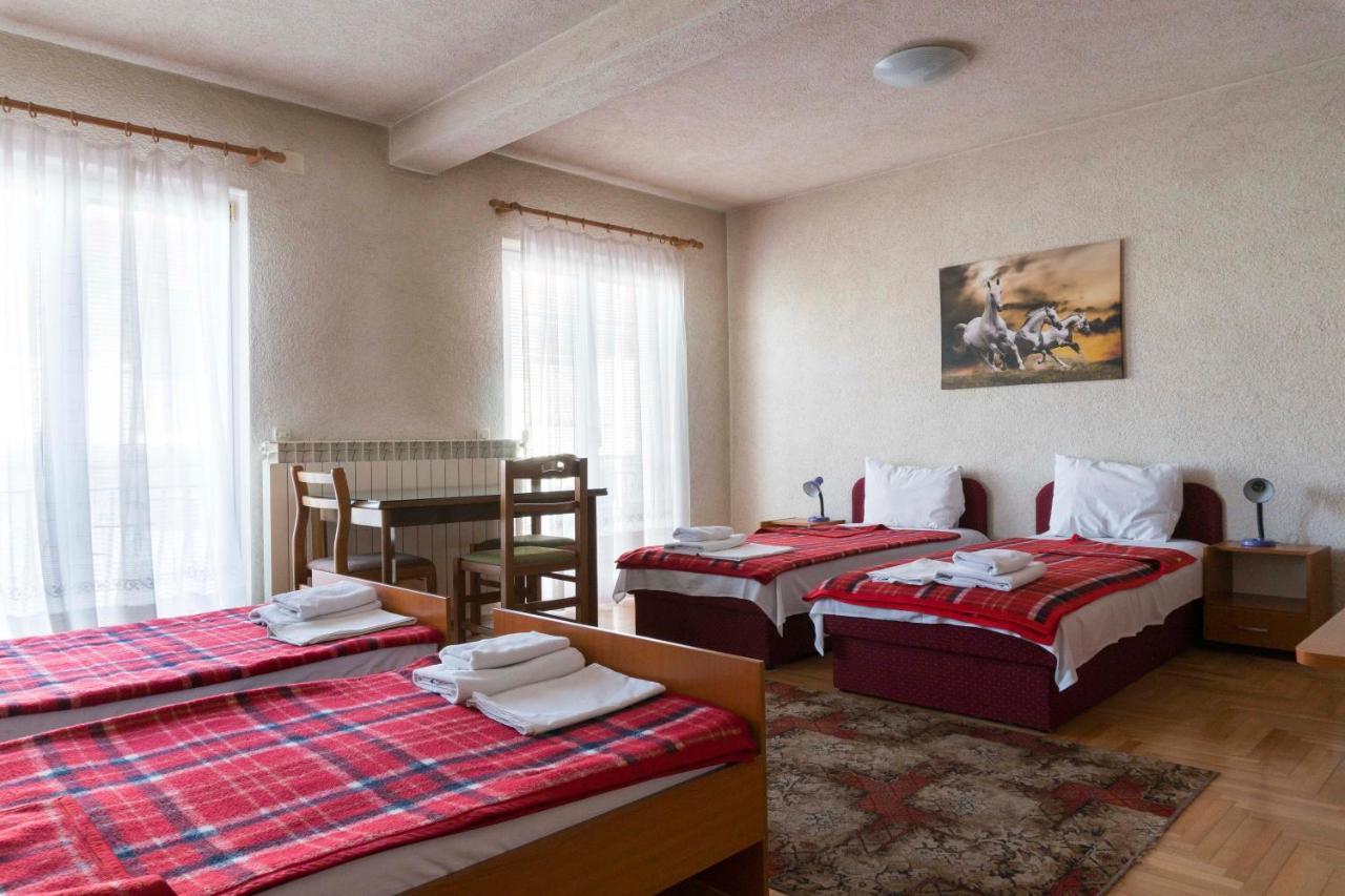 Hotel Montenegro Struga Eksteriør bilde